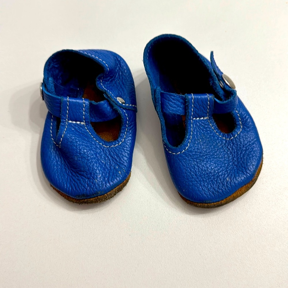 Leather Tbar shoes